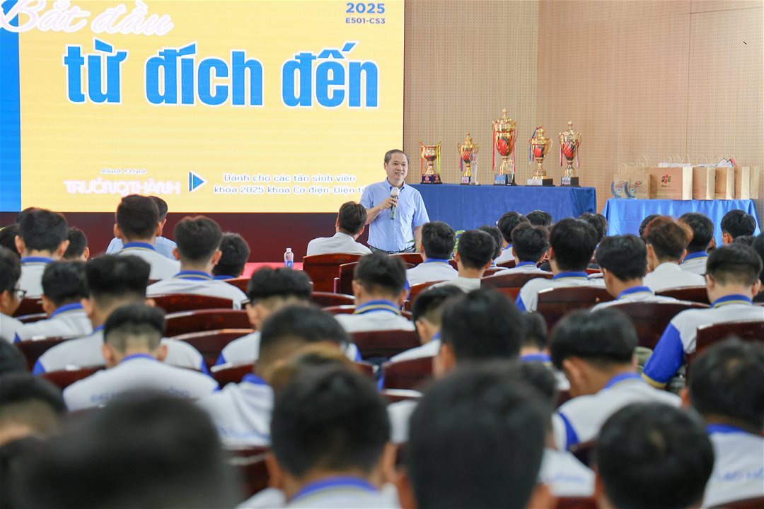 Chào đón Tân sinh viên Khóa 2025 của Khoa Cơ điện – Điện tử