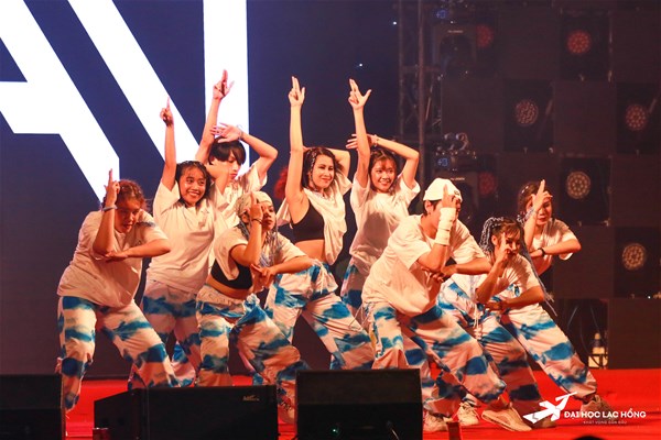 LHU khởi động chặng đường mới cho "tân binh" bằng sự kiện âm nhạc hoành tráng