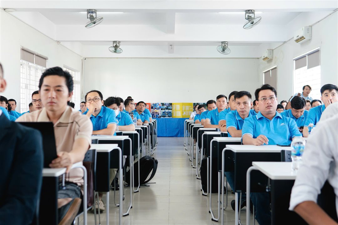 Buổi hội thảo diễn ra thành công với đông đảo sinh viên