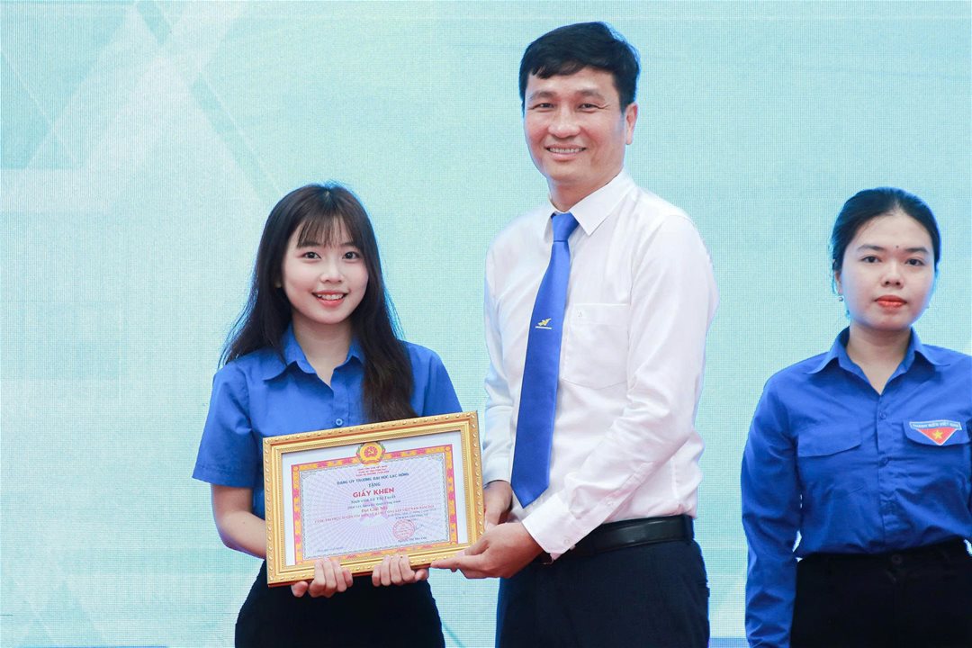 Sinh viên Lê Thị Tuyết